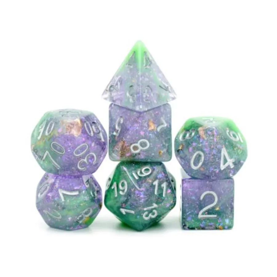 

Набор Poly — зеленое и фиолетовое сокровище морского дна с серебром (7), Dice Sets - Resin/Acrylic - Blue, Green, & Purple (Foam Brain Games)