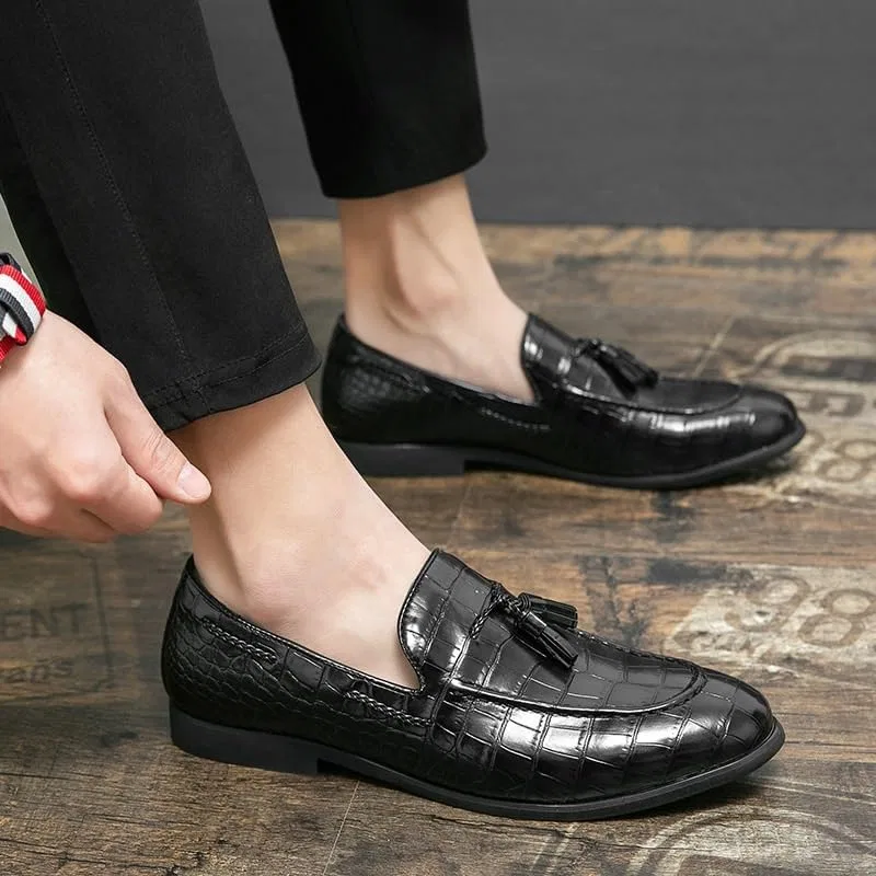 Мужские лоферы, кожа, Tassel Loafer Shoe, черный UOPYNE — фото 3