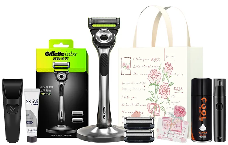 Бритвенный набор Aurora Anniversary в подарок на день рождения Gillette, Aurora Loved Exclusive Set
