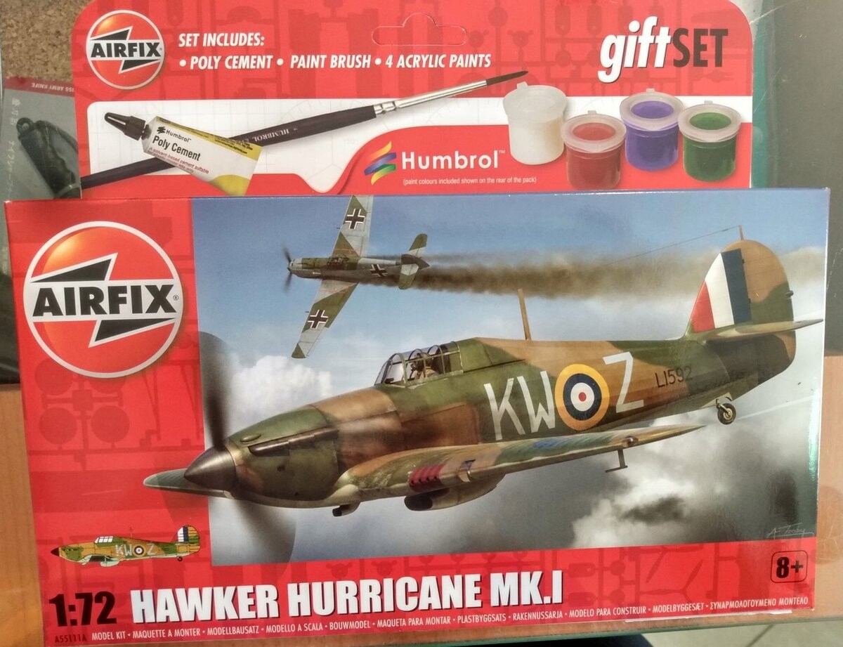 

Hawker Hurricane Mk.I — подарочный набор Airfix 55111A