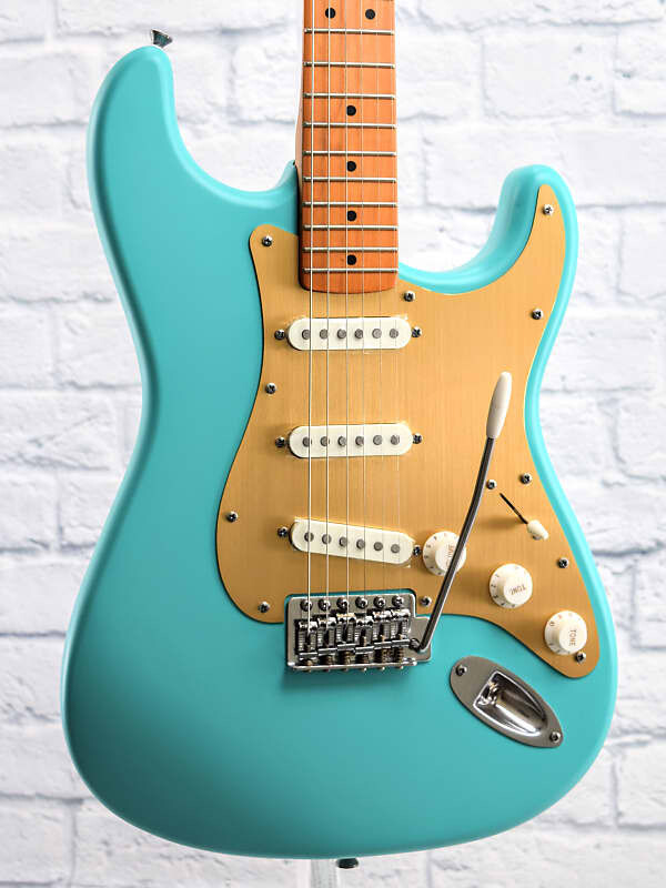 

Электрогитара Squier 40th Anniversary Stratocaster, Vintage Edition 2022 - Satin Sea Foam Green