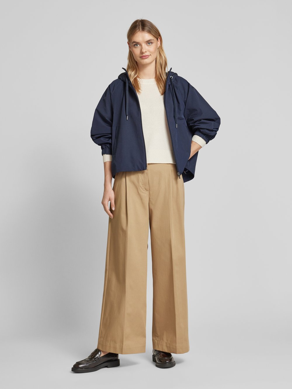 

Брюки из ткани с французскими карманами модель 'NEBBIE' Weekend Max Mara, бежевый