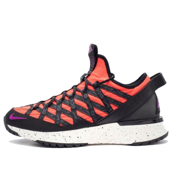 

Кроссовки react terra gobe acg Nike, черный