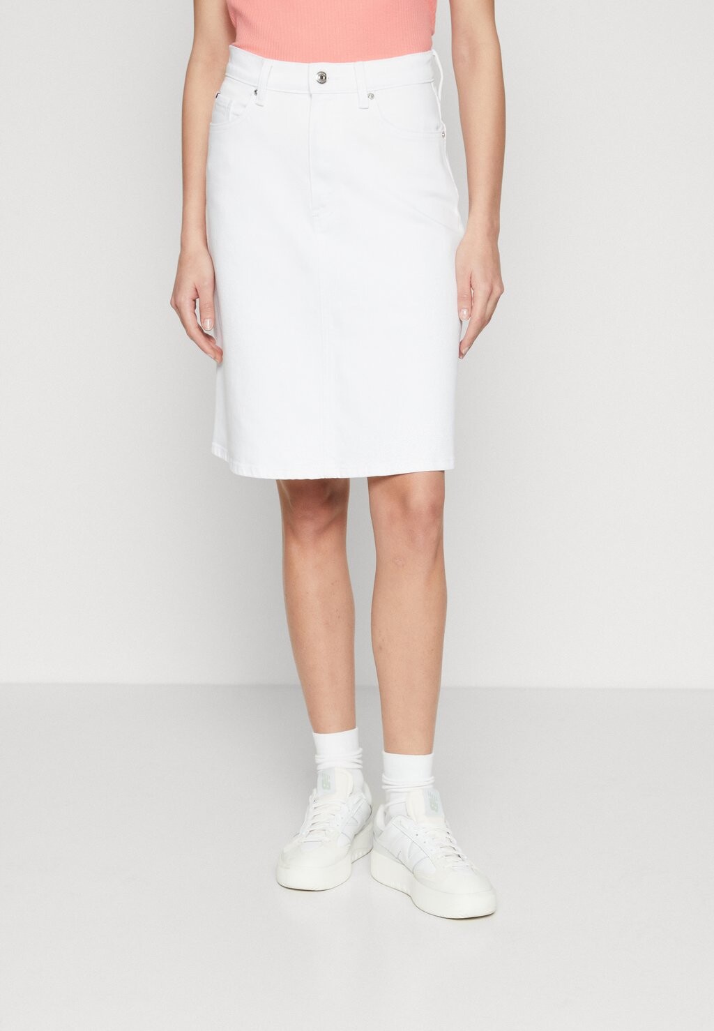 

Юбка джинсовая SKIRT Tommy Hilfiger, цвет white