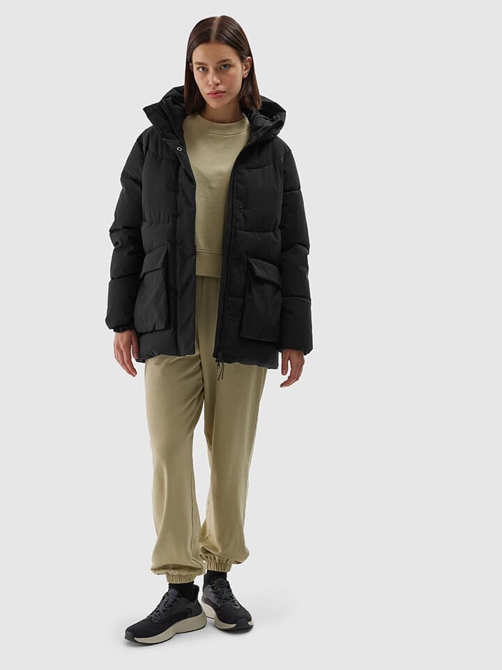 

Пуховик 4F Steppjacke, черный