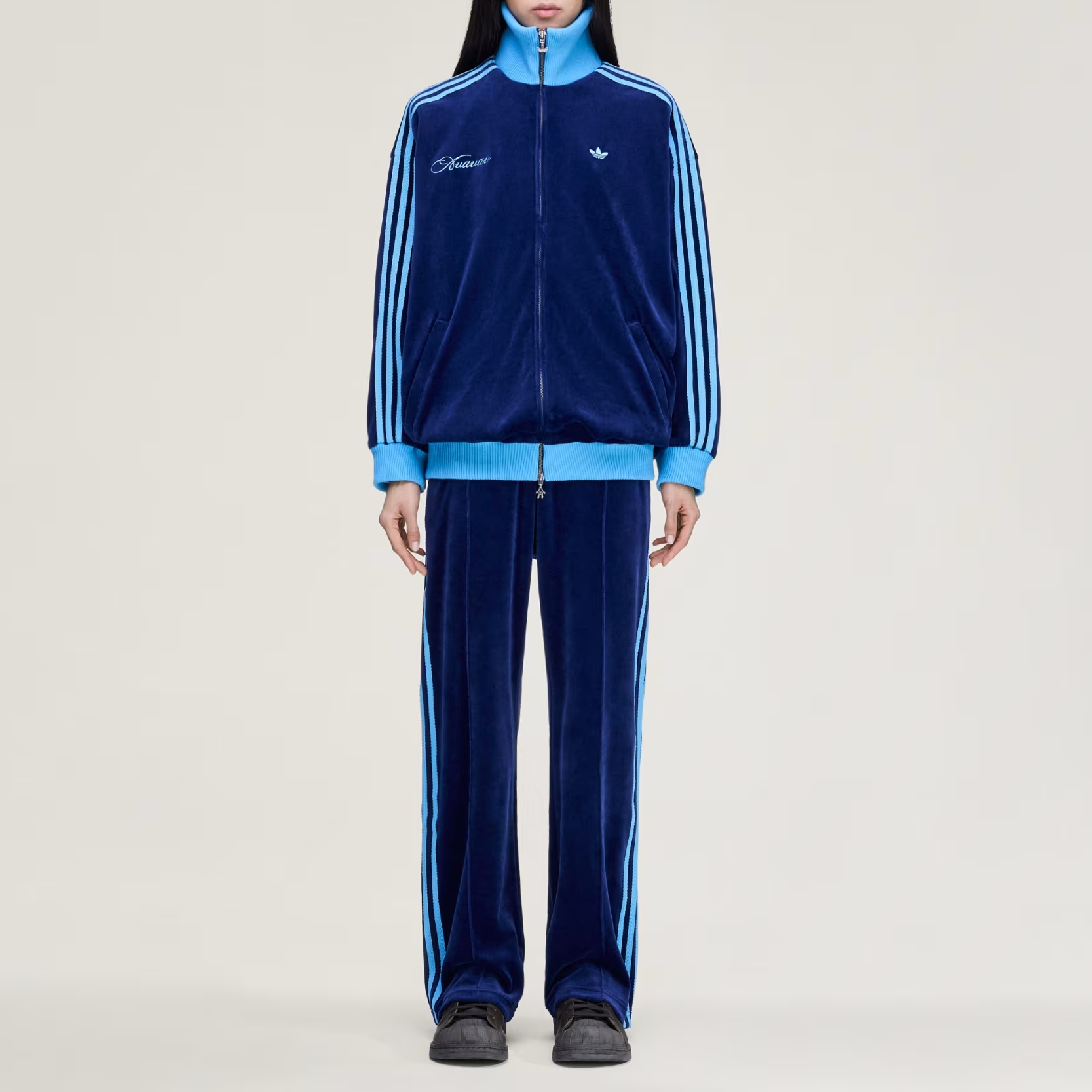 AVAVAV Track FW25 TP VELVET Casual Pants Women's Adidas Originals, темно-синий — фото 4