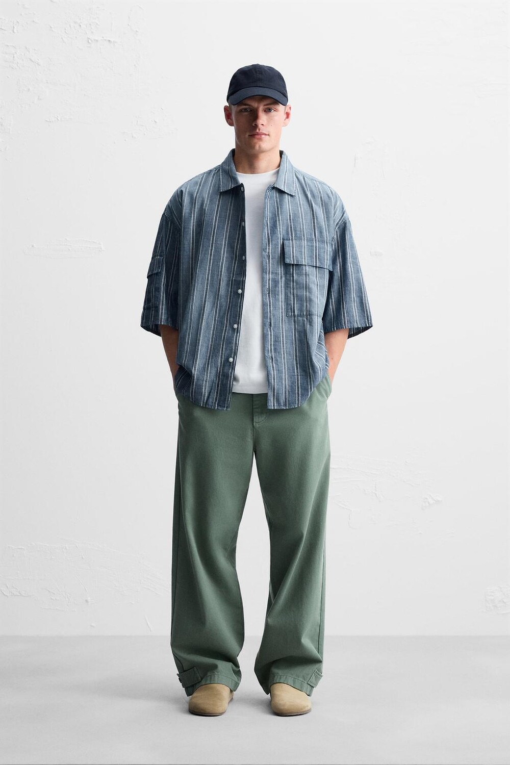 

Полосатая рубашка с карманами ZARA, синий