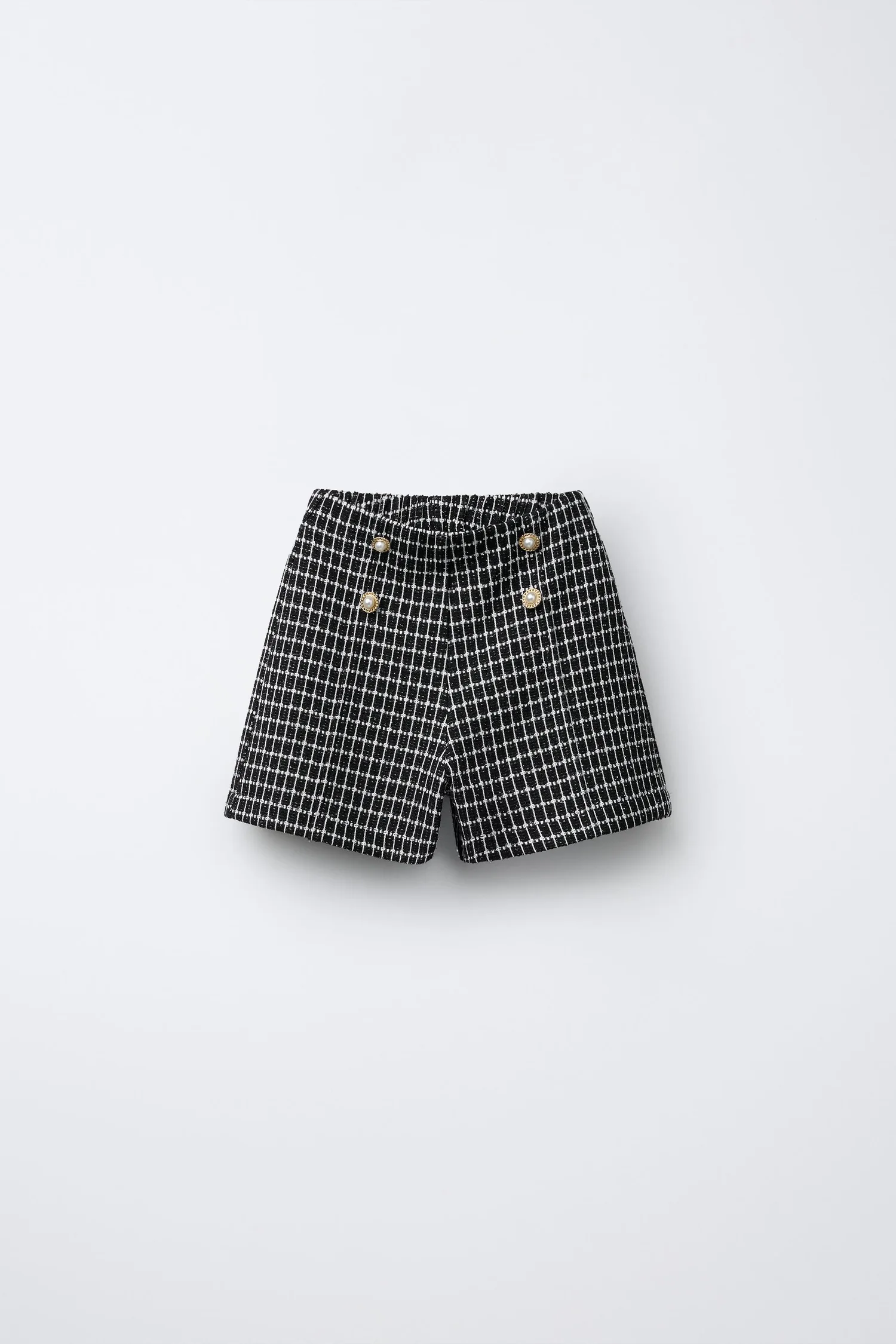 Клетчатые текстурированные шорты-бермуды Zara, черно-белый