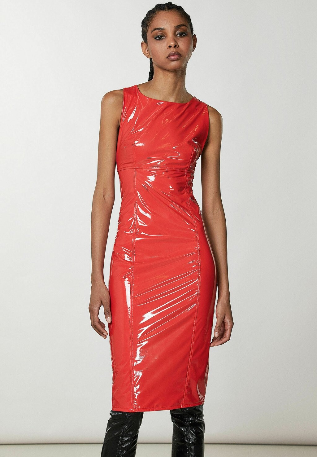 

Платье-футляр Sleeveless Mini Patrizia Pepe, цвет racing red