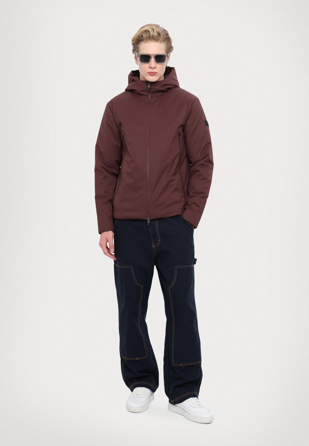

Зимняя куртка GIUBBOTTO EA7 Emporio Armani, бордовый