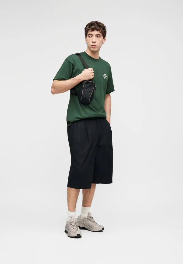 Футболка унисекс с принтом Nike Sportswear, Fir — фото 3