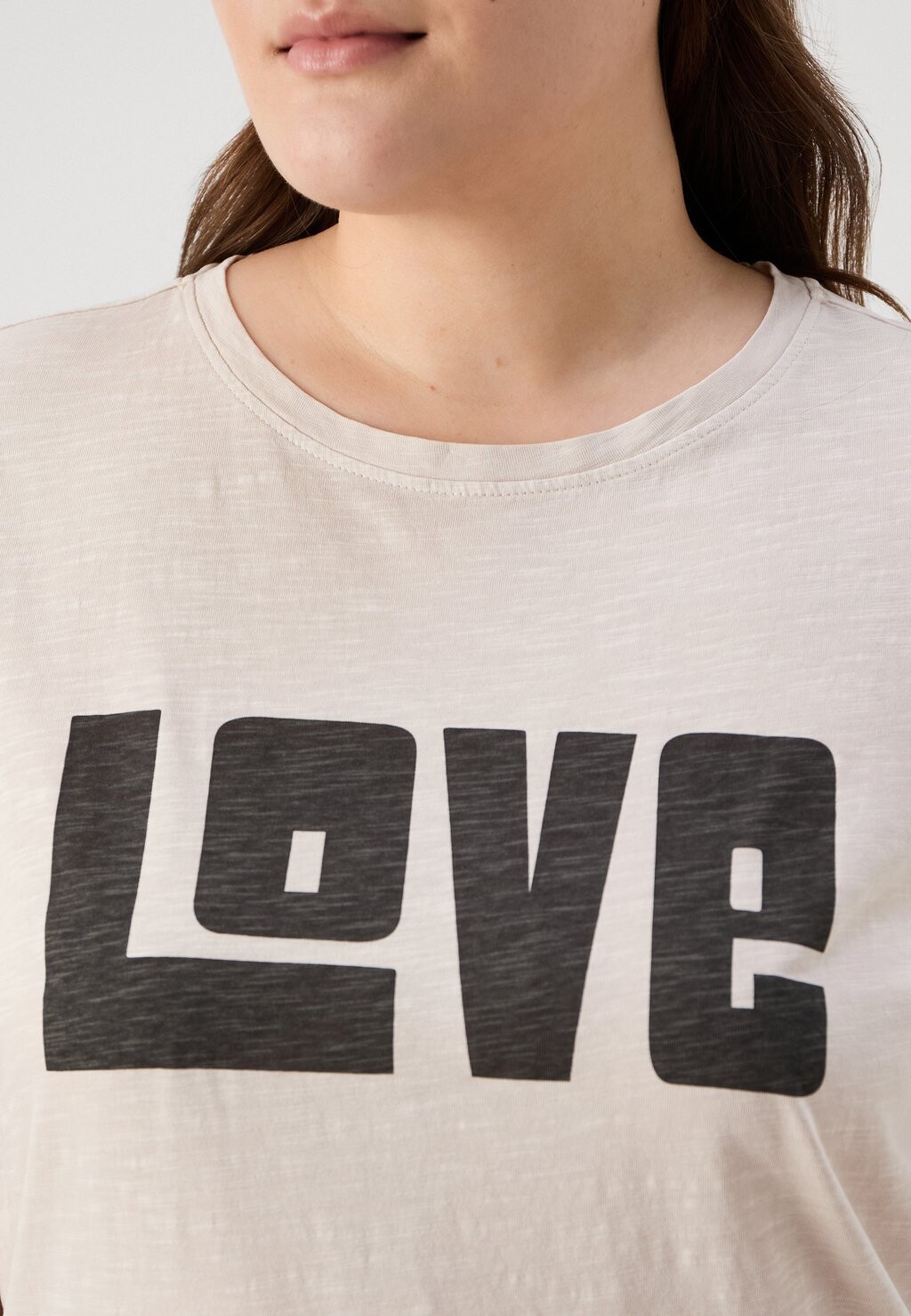 

Футболка с принтом CARRELO LIFE O NECK TEE ONLY Carmakoma, серый