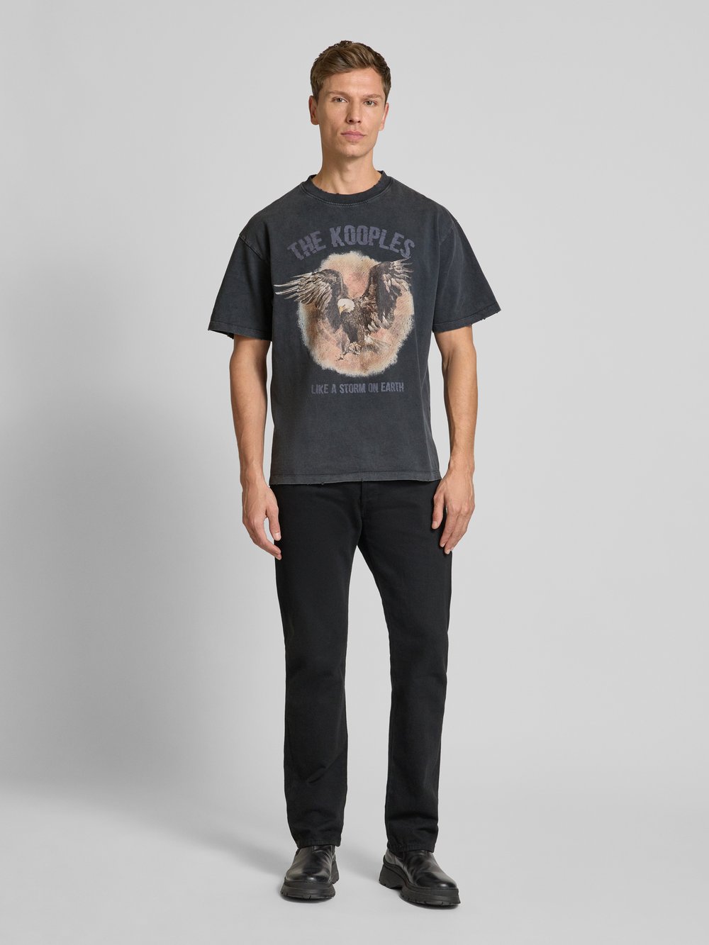 

Футболка с этикеткой THE KOOPLES, черный