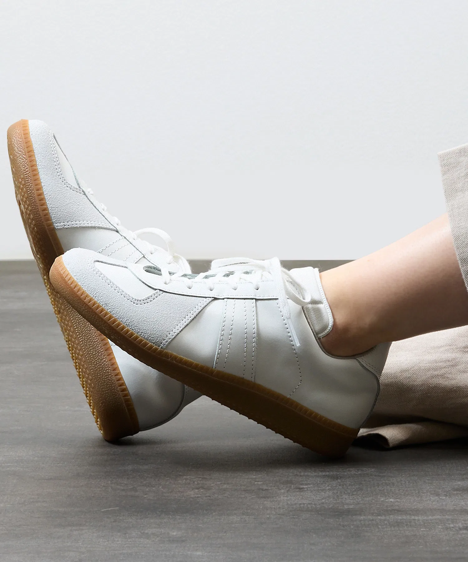 Унисекс кроссовки GERMAN TRAINER ORIGINAL из натуральной кожи, тёмно-белые