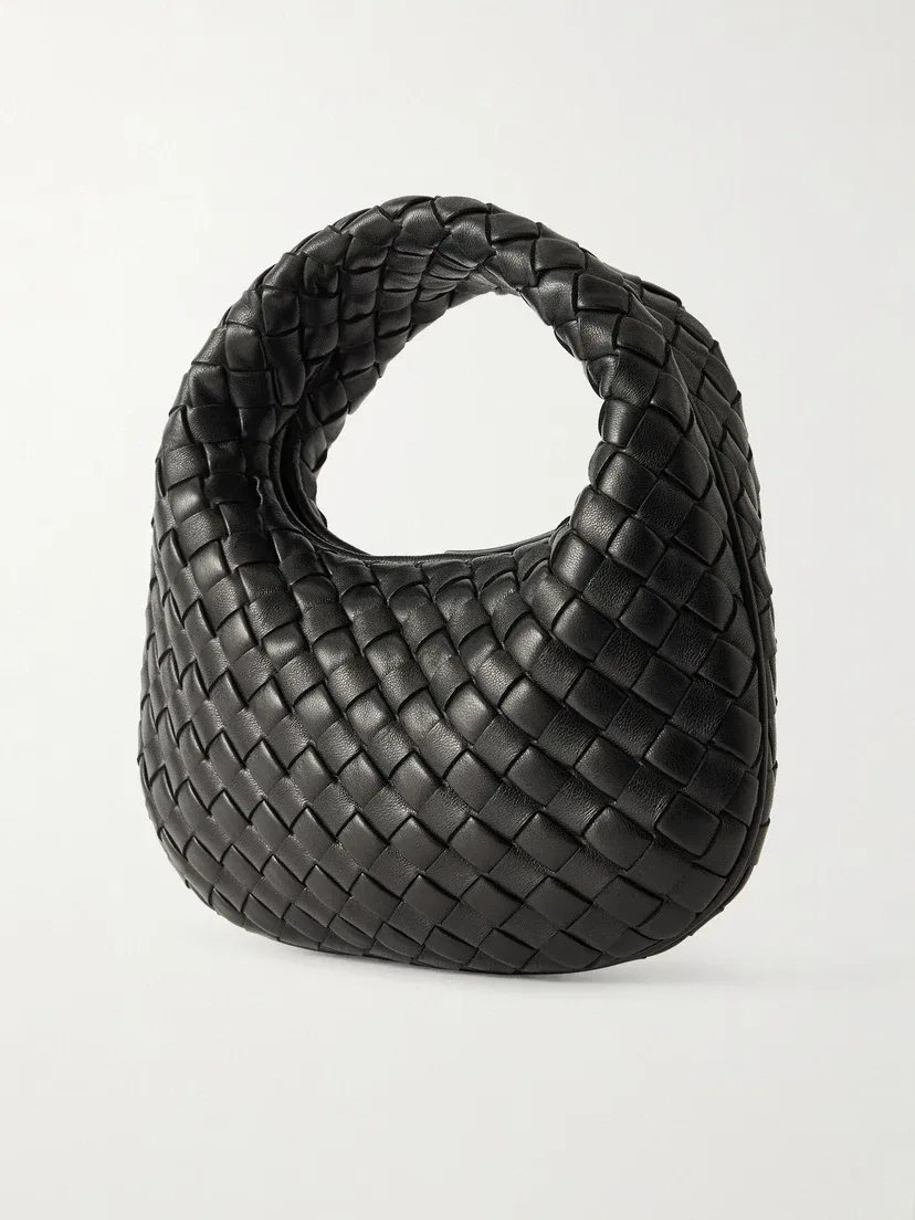 Кожаная наплечная сумка Veneta Baby Intrecciato BOTTEGA VENETA, черный — фото 4