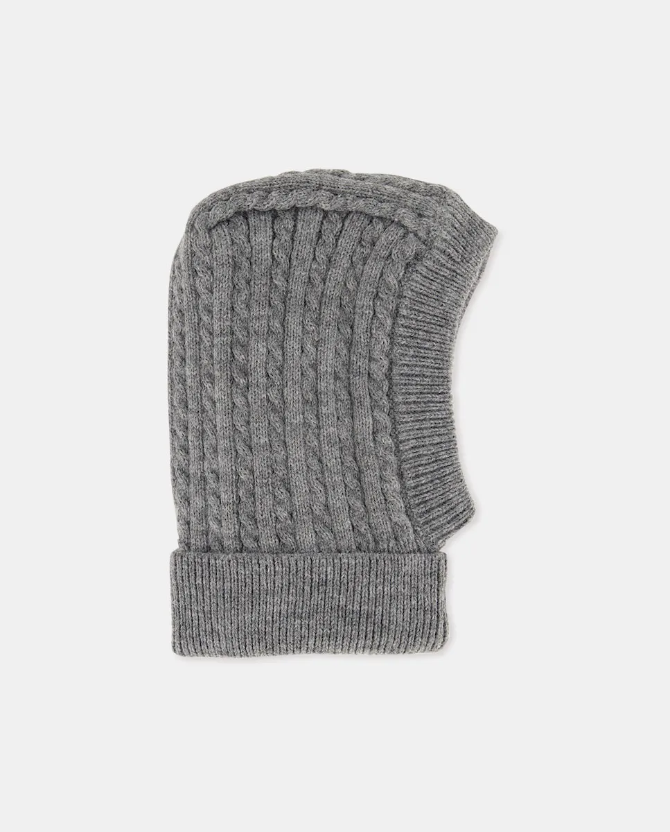 

Детская шапка-плахо с косичками Kids El Corte Inglés, светло-серый