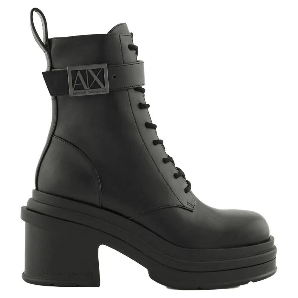 Ботинки Armani Exchange XDN034_XV586, черный
