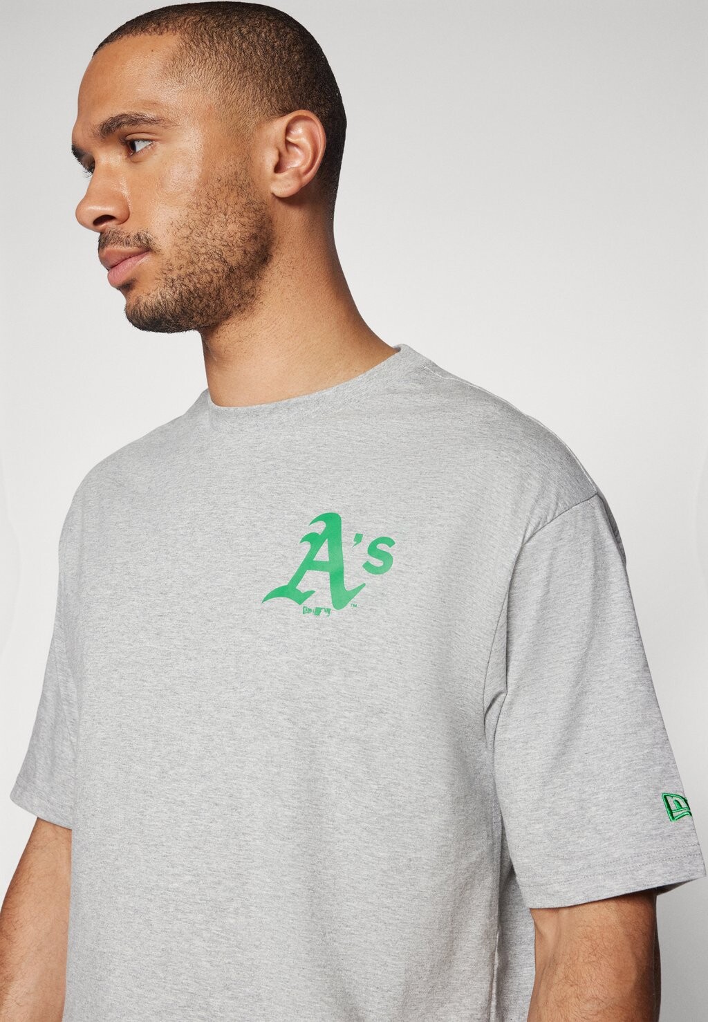 

Клубная одежда Mlb Oakland Athletics World Series Tee New Era, серый