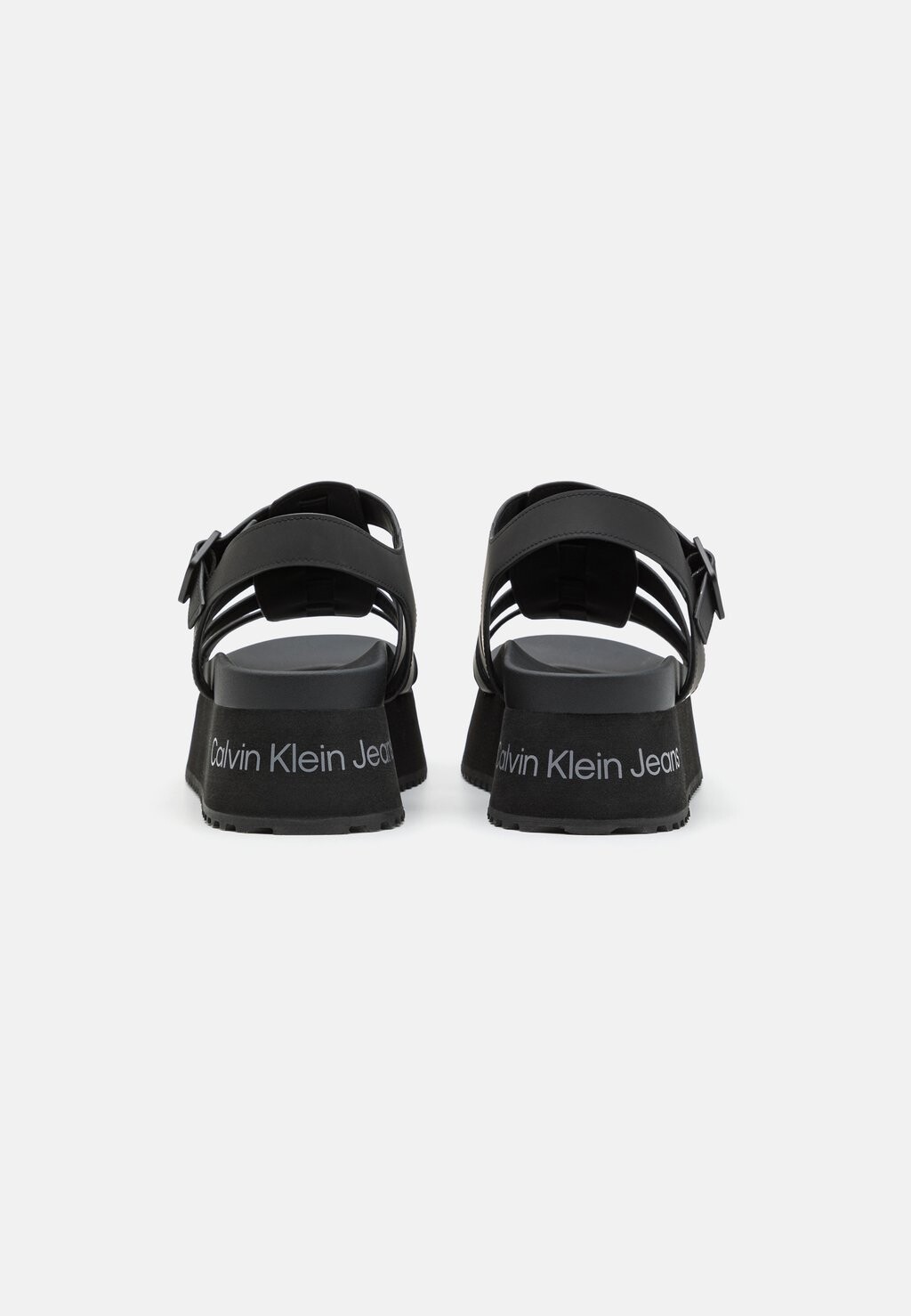 

Босоножки на платформе Platform Buckle Calvin Klein, черный