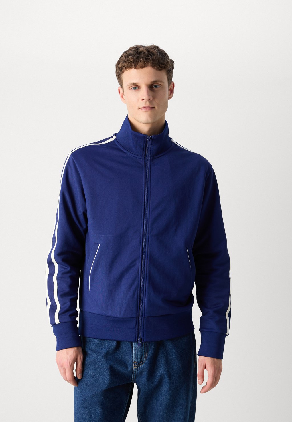 

Тренировочная куртка Tracksuit Jacket GANT, насыщенный темно-синий