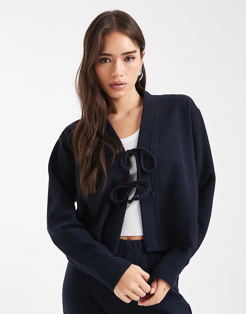 

Мягкий кардиган Miss Selfridge с завязками спереди, цвет темно-синий