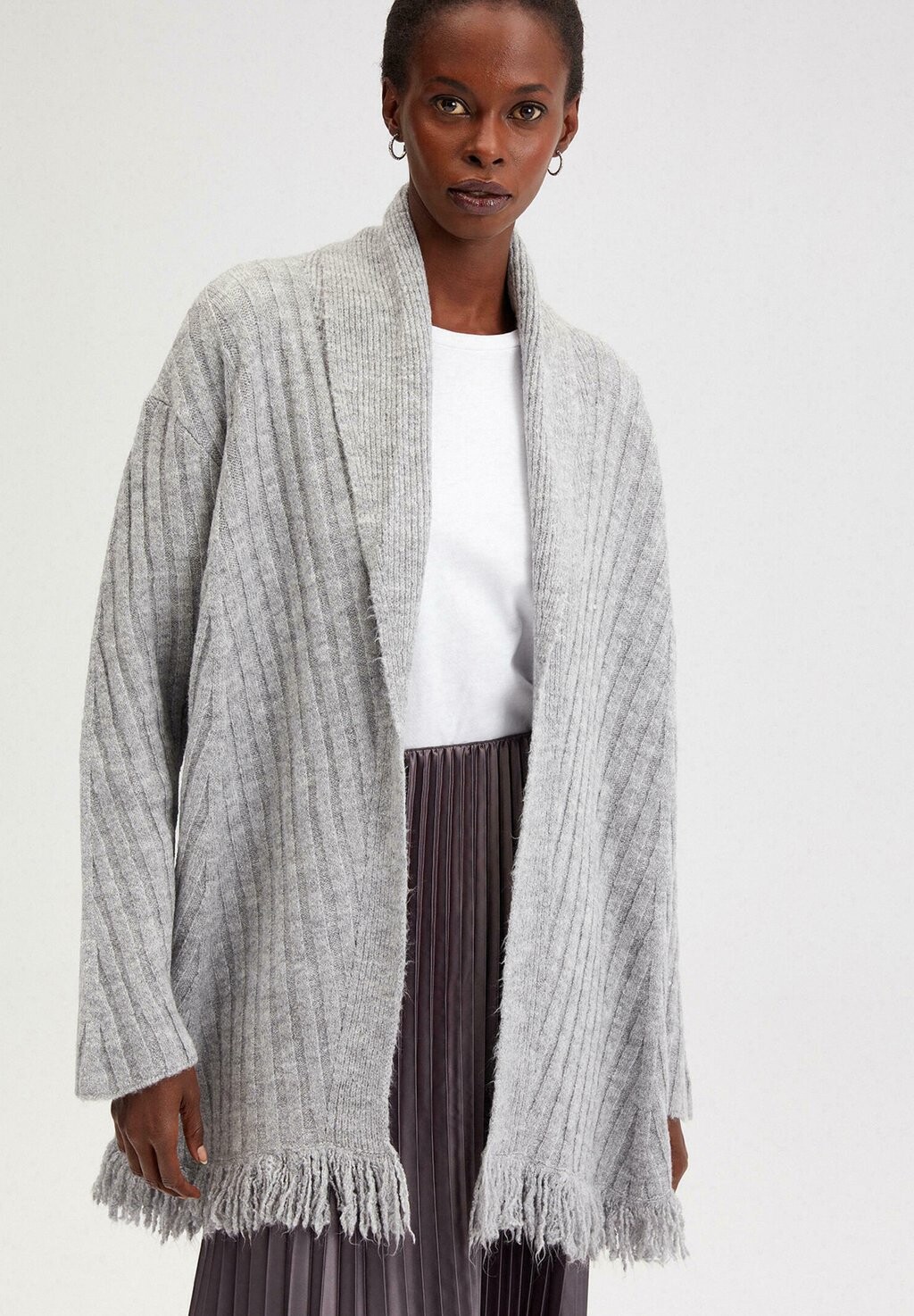 

Кардиган Long With Fringe Detaile Touché Privé, цвет grey