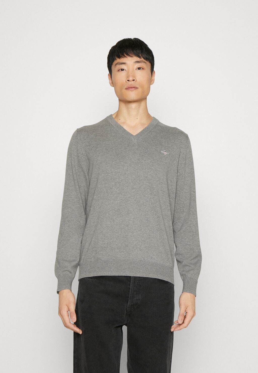

Свитер CLASSIC V NECK GANT, темно-серый меланж