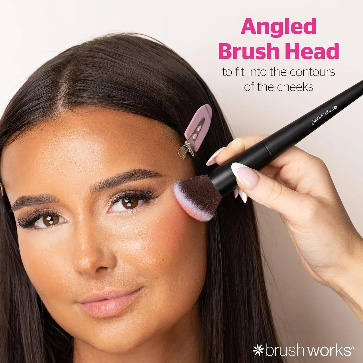 Кисть для румян «No. 7 Angled Blush Brush» от Brushworks Brushworks — фото 2