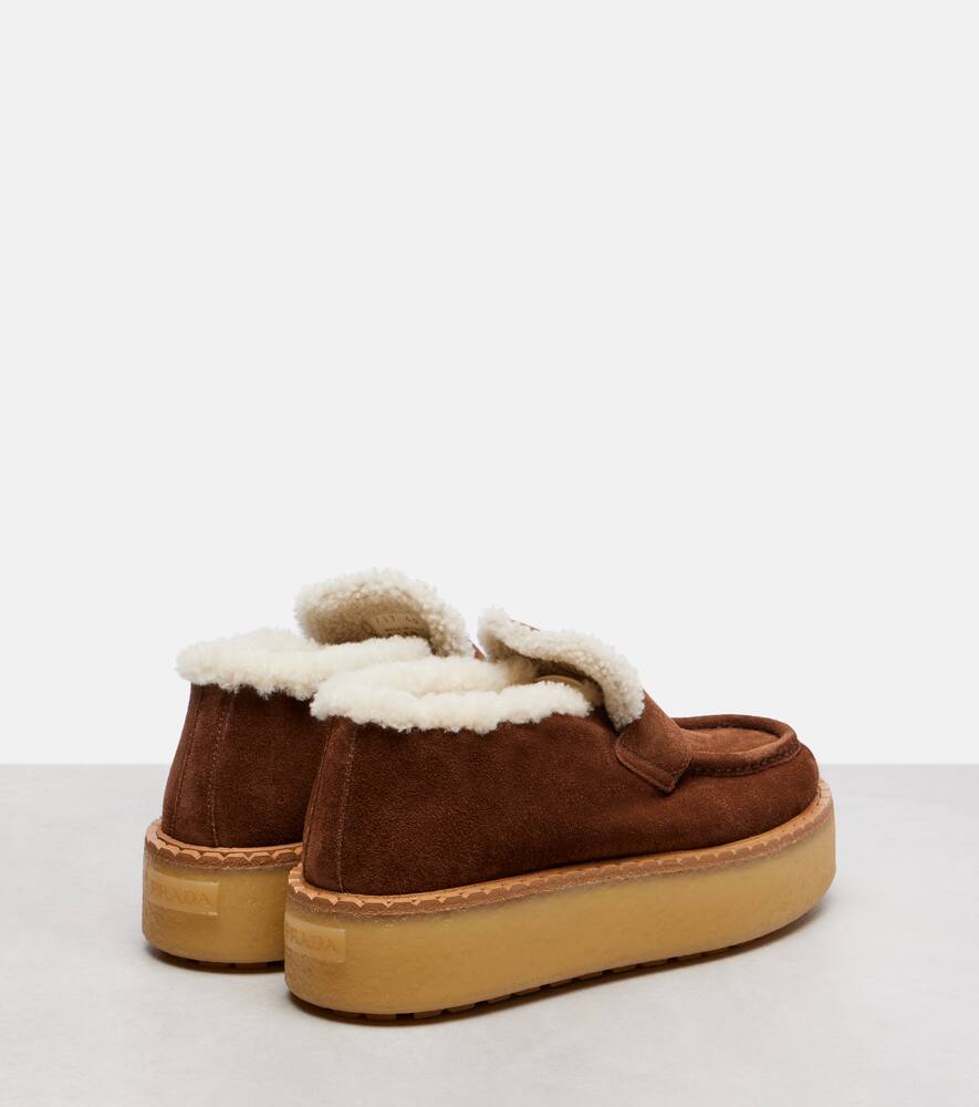 Замшевые лоферы с подкладкой из овчины Prada, Brown — фото 2