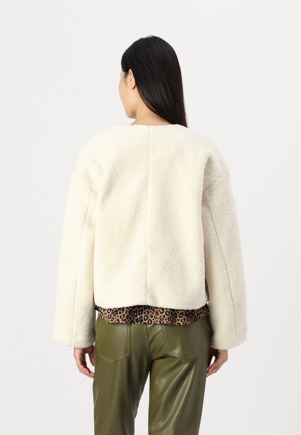 

Флисовая куртка VMNATALIE SHORT JACKET Aware, белый