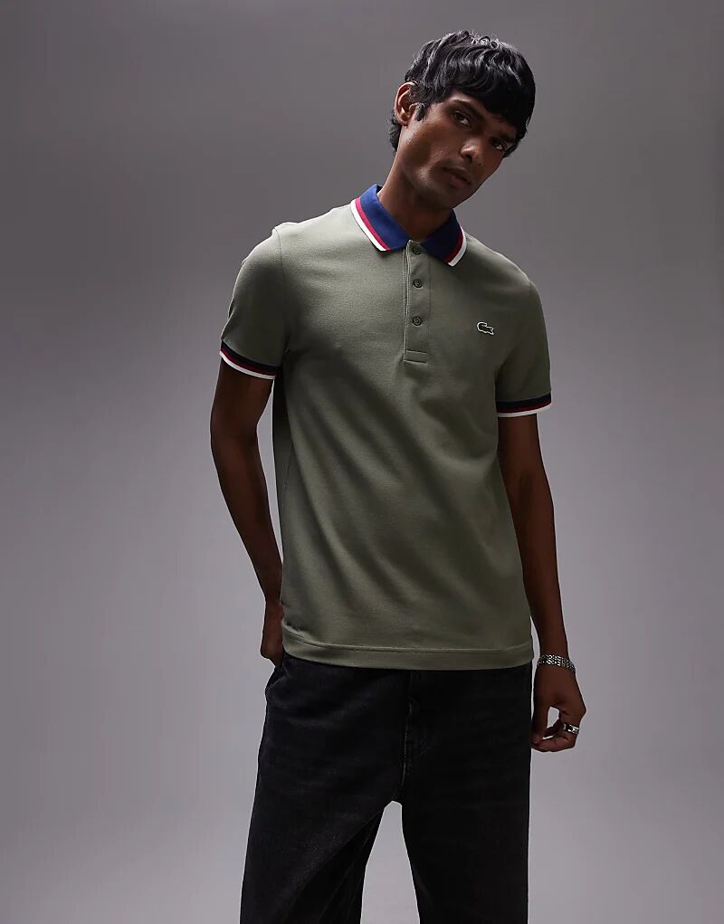 

Рубашка поло с кантом цвета хаки Lacoste