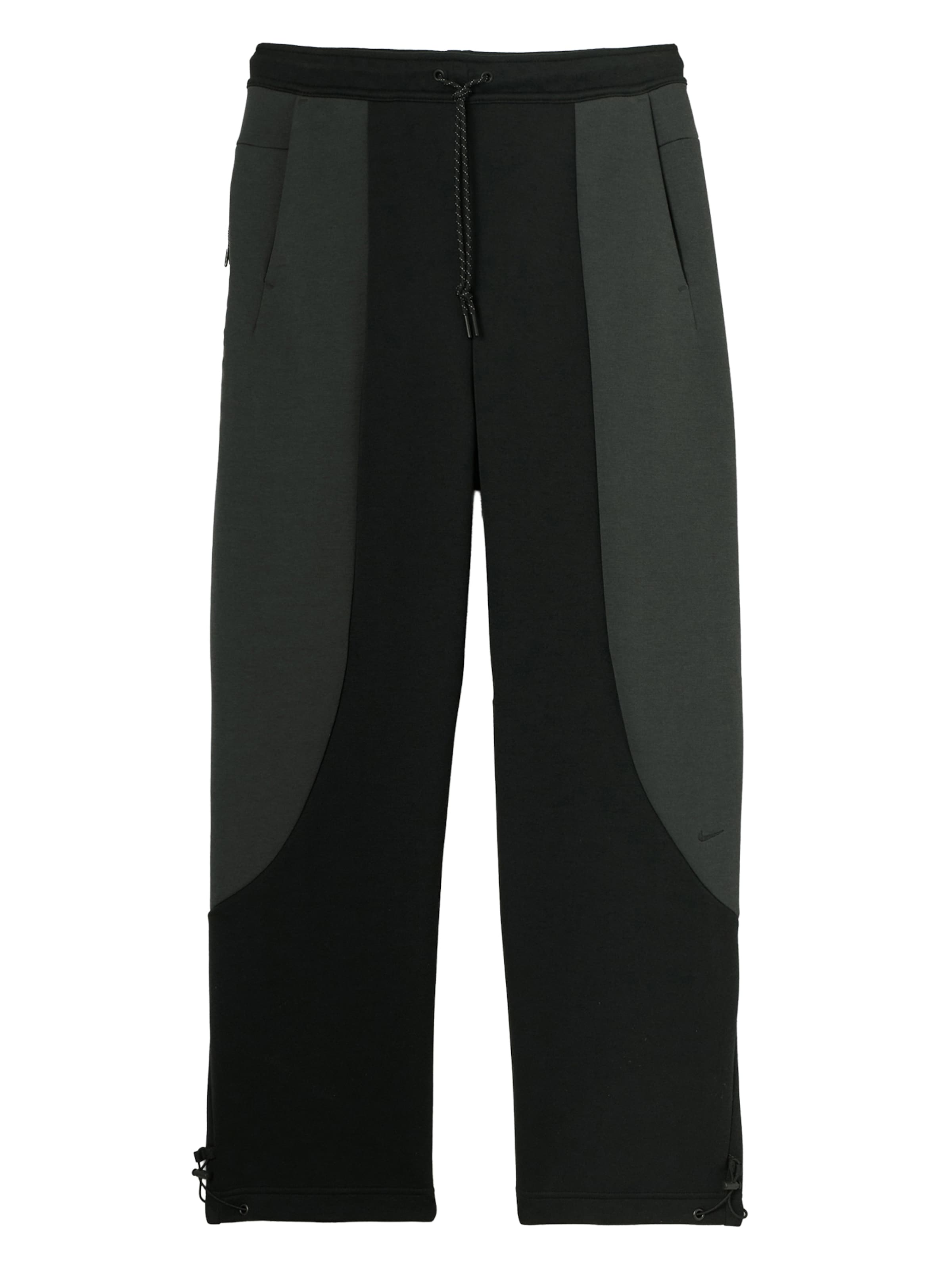 

Nike Sportswear Брюки Regular черного цвета