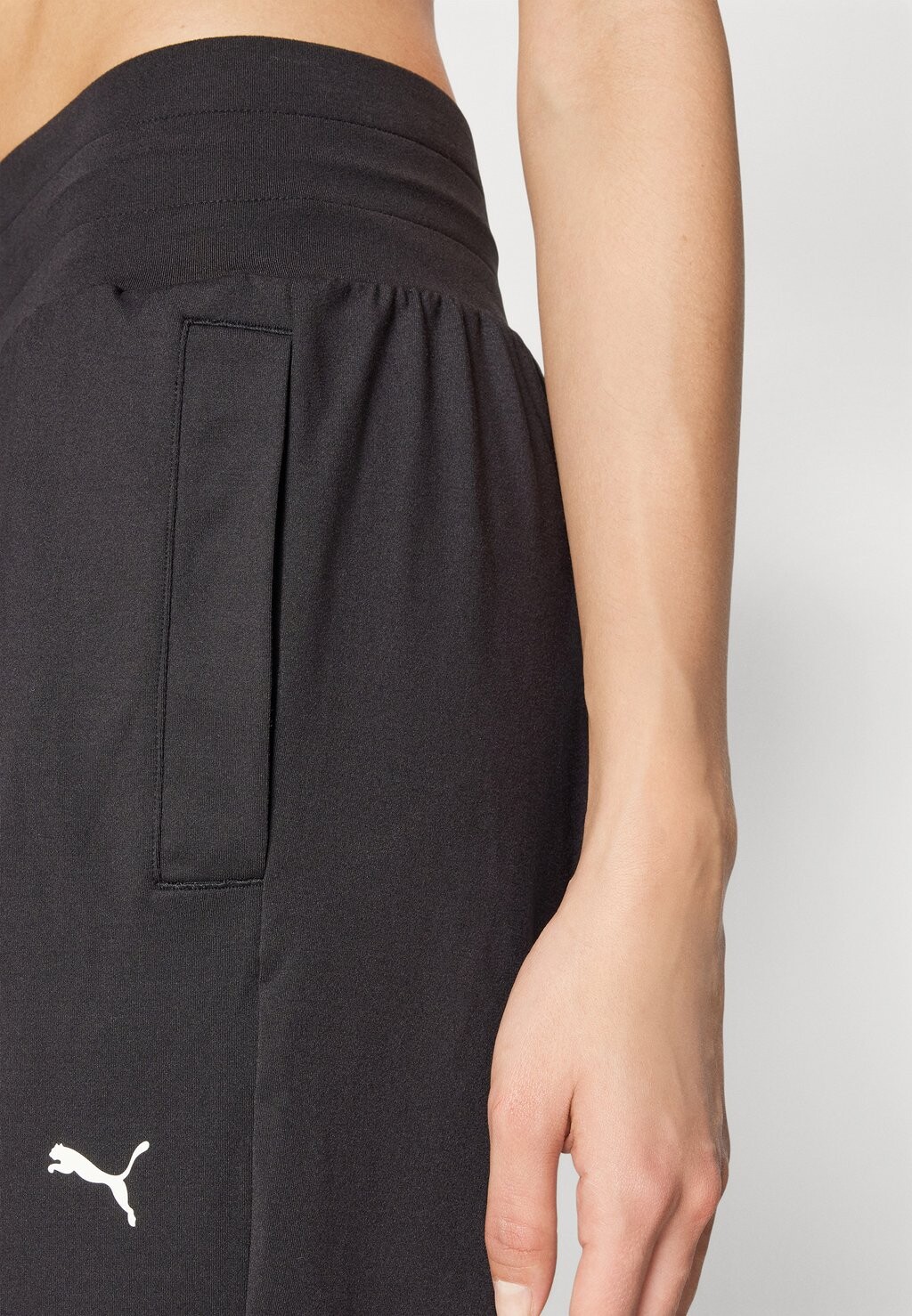 

Спортивные штаны CLOUDSPUN WIDE LEG PANT Puma, черный