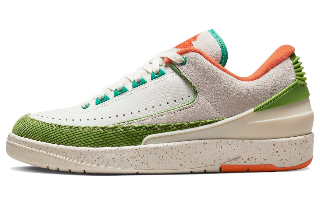 

Jordan 2 Retro Low TITAN (W)