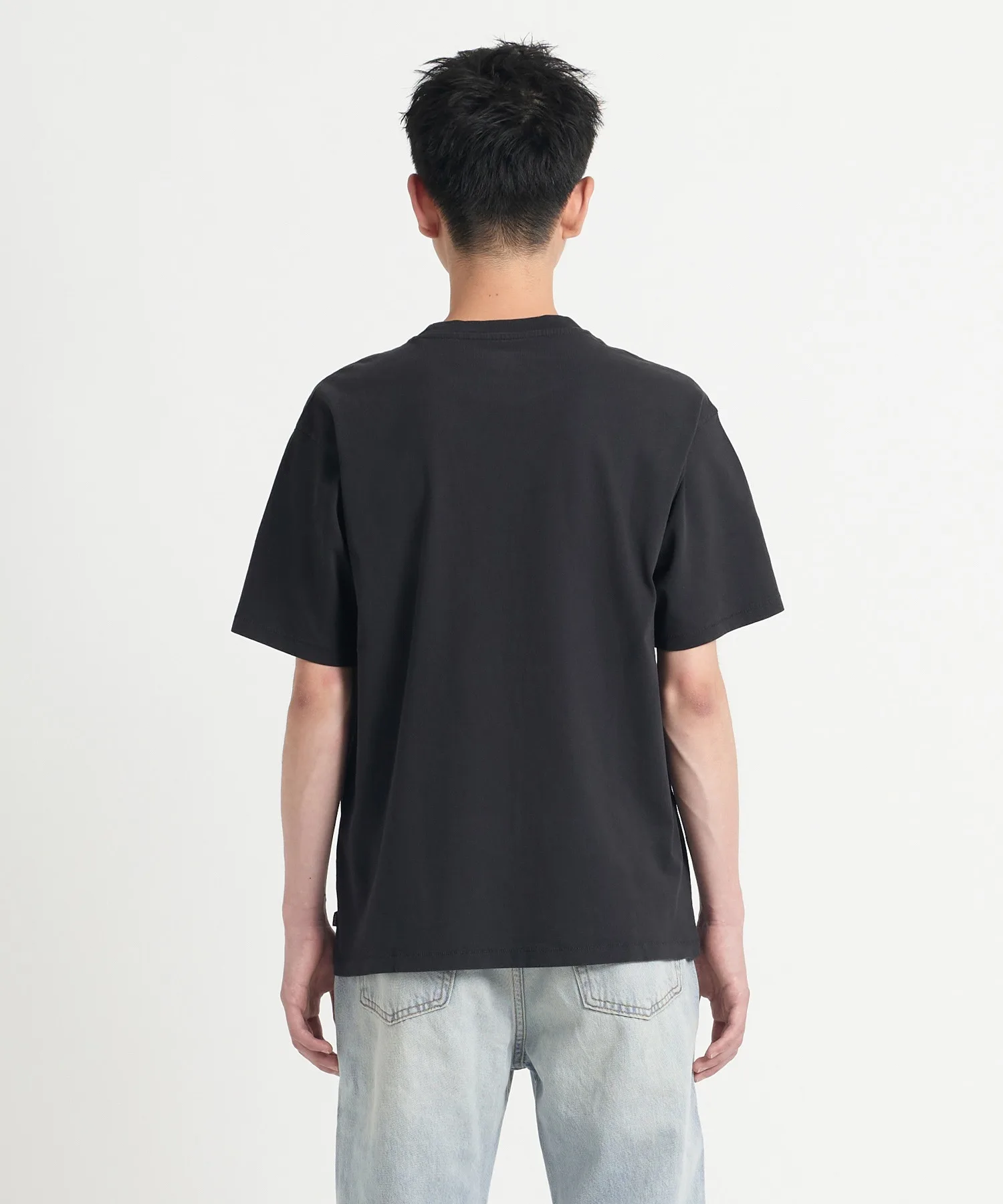 Унисекс футболка из органического хлопка Levi's RED TAB VINTAGE MINERAL BLACK чёрная — фото 4