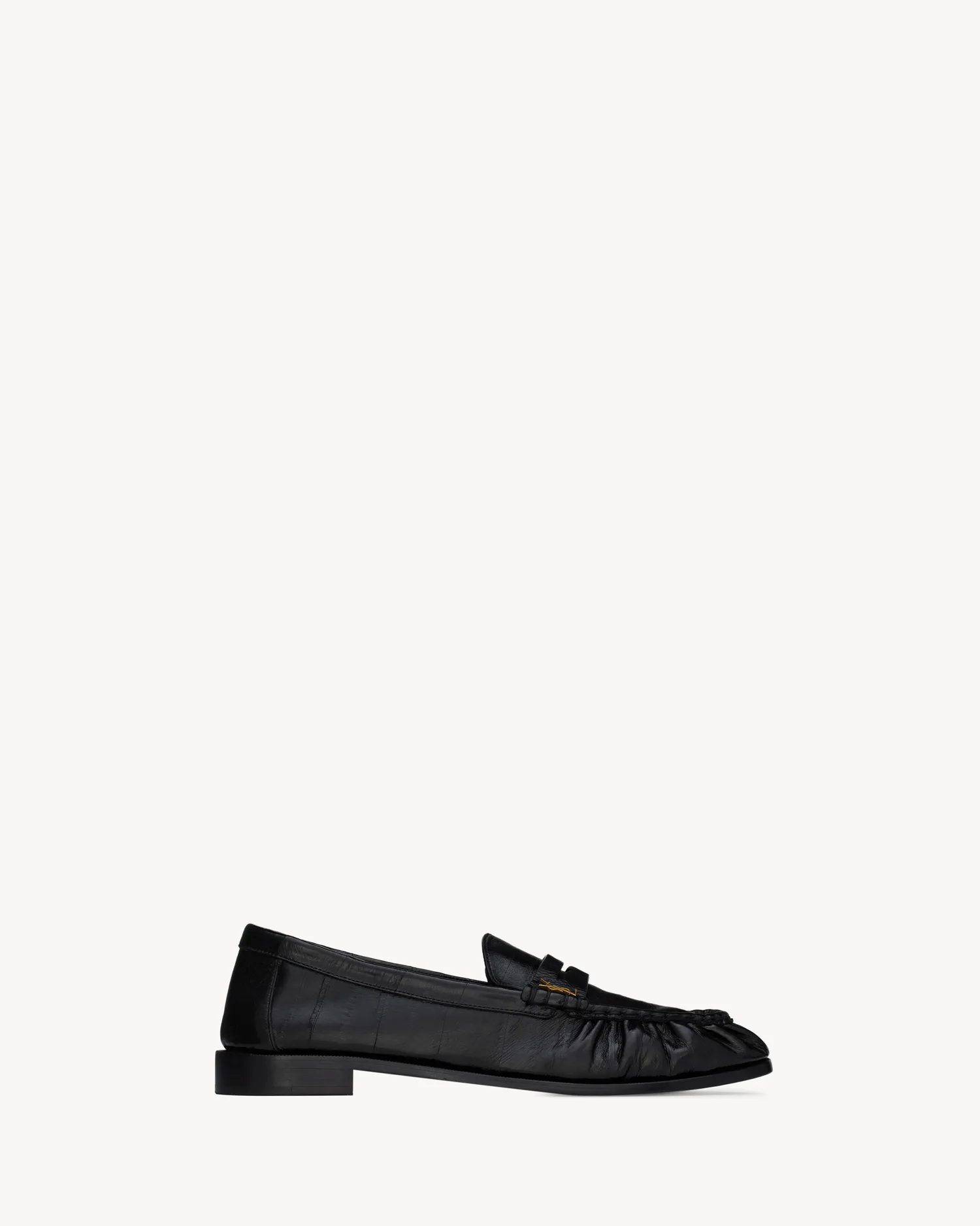 ЛОФЕР из мягкой угревой кожи SAINT LAURENT, черный — фото 2