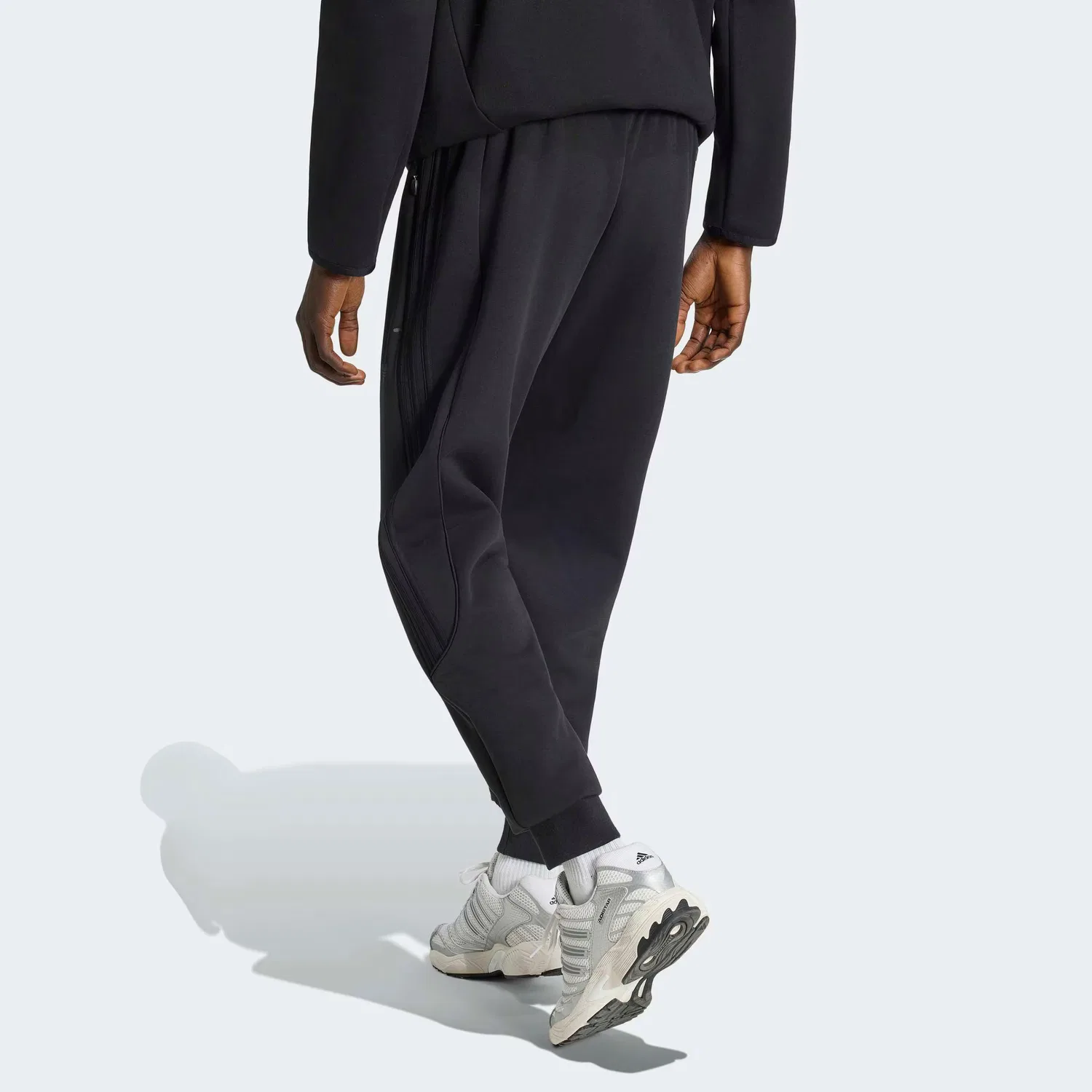 Зауженные брюки Adidas Originals Spacer черного цвета — фото 4