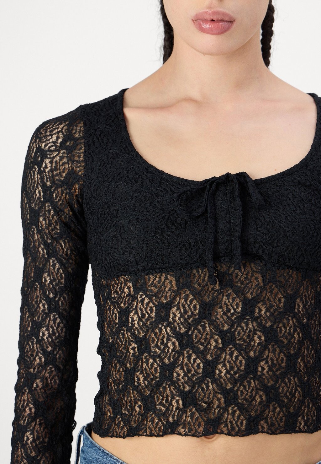

Топ с длинными рукавами QUINN FRONT TIE BDG Urban Outfitters, черный