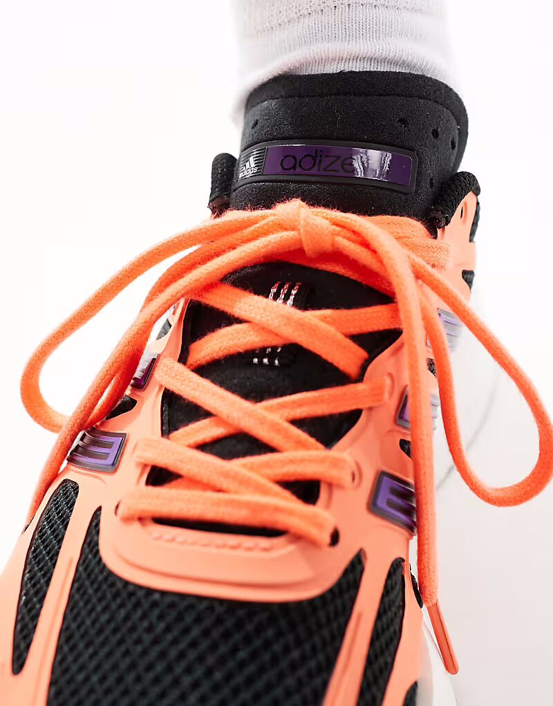 Кроссовки Adidas Originals Adizero aruku в черном цвете / активном фиолетовом цвете / s — фото 4