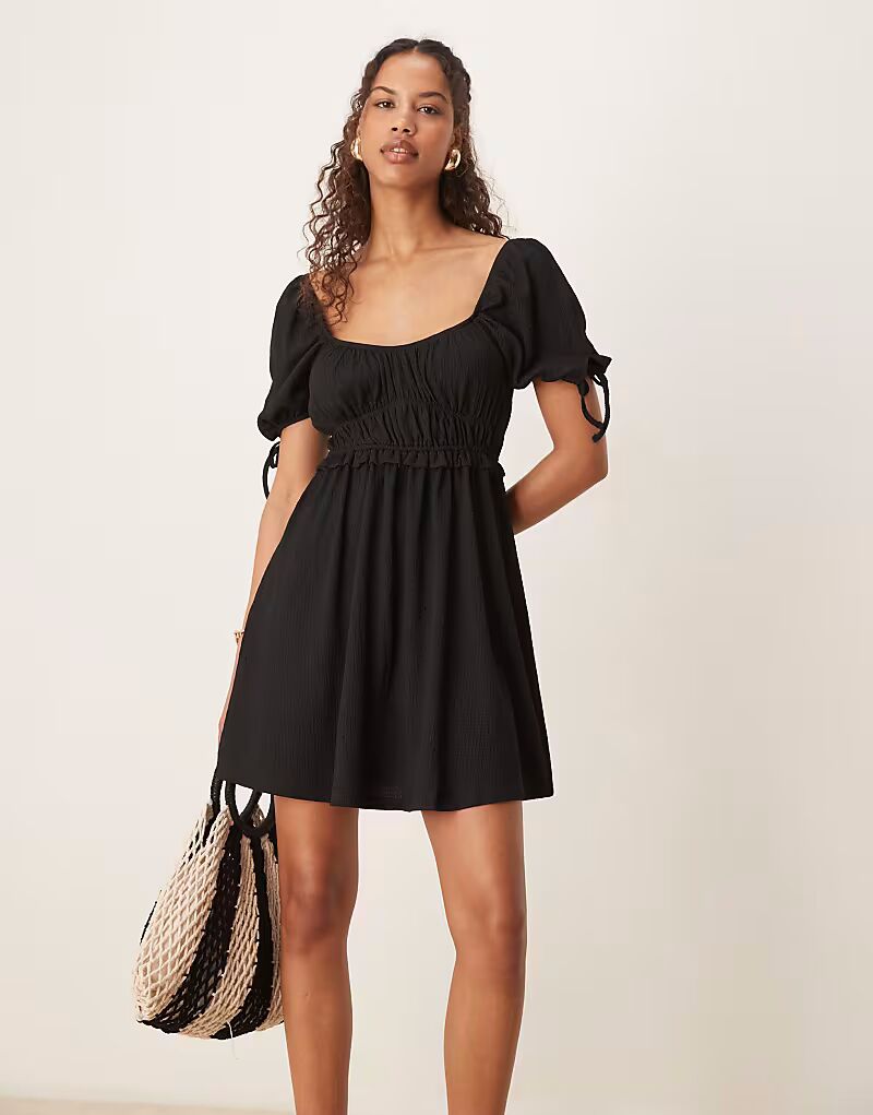 

Gina Tricot мини-платье с короткими рукавами и буфами черного цвета