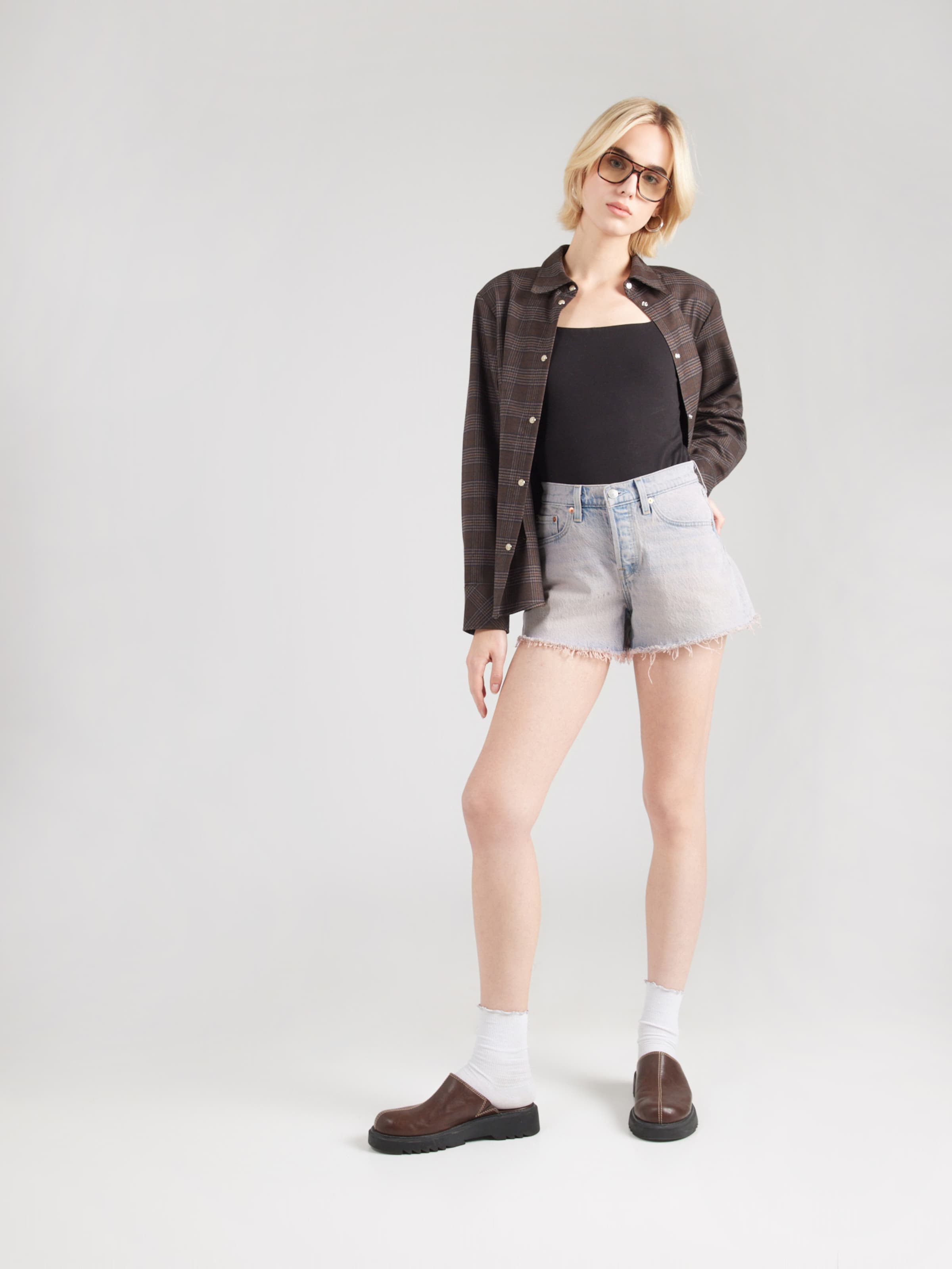 LEVI'S  Джинсовые шорты Regular '501 Curve Shorts' в светло-голубом цвете — фото 4
