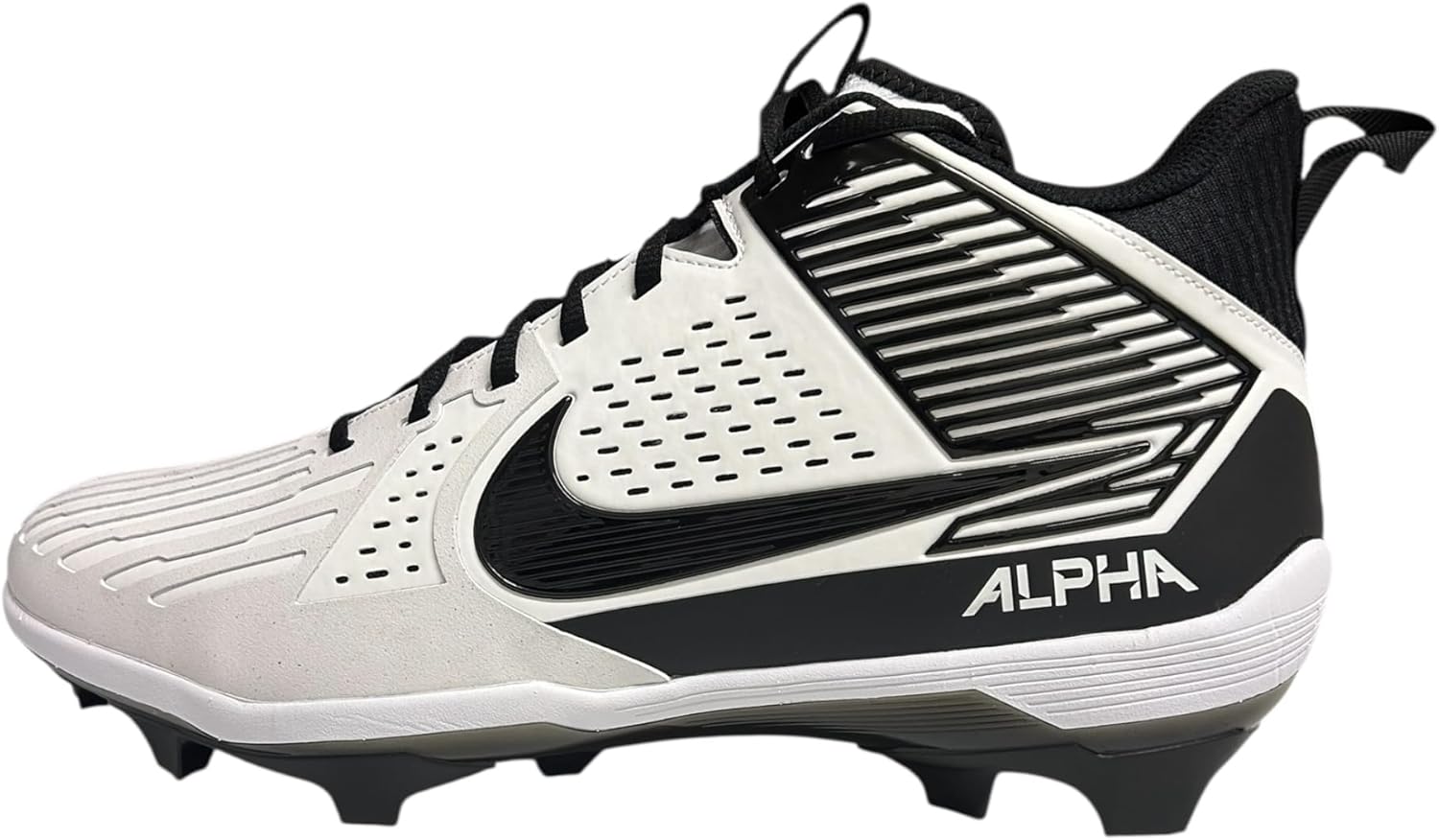 

Футбольные бутсы для мужчин Nike Alpha Menace Strong (II5139-010, черный/металлик серебристый/белый)