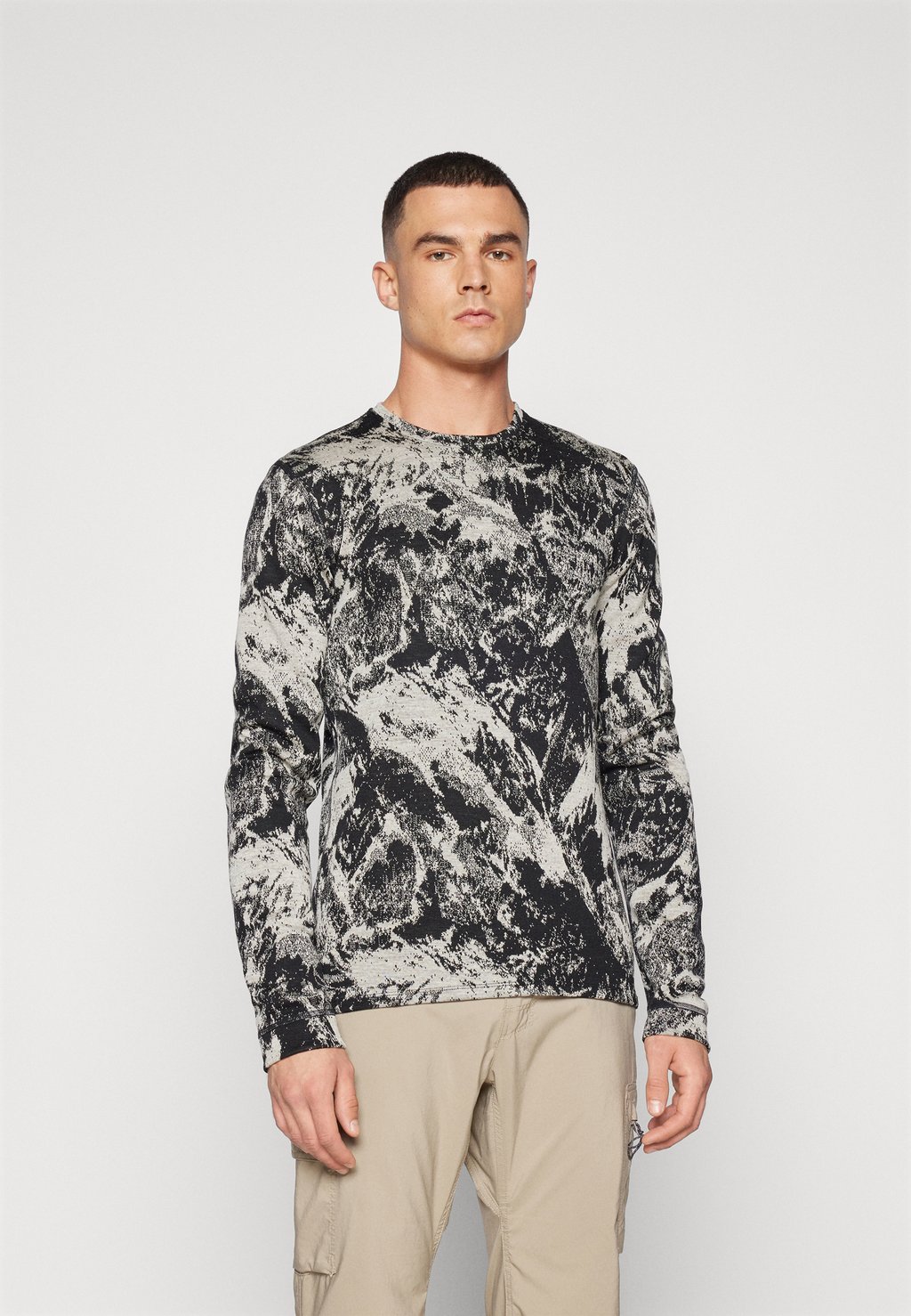 

Рубашка с длинным рукавом TOP CREW NECK MOUNTAINS ODLO, серый