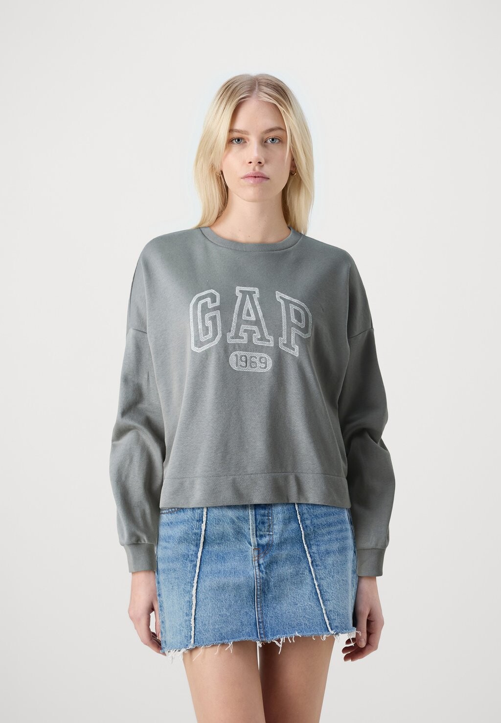 

Спортивный свитер FASHION LOGO GAP, серый
