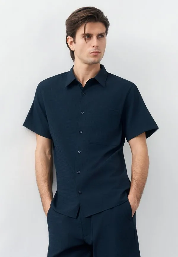 Классическая рубашка из плотной жатой ткани Calvin Klein, Dark Sapphire