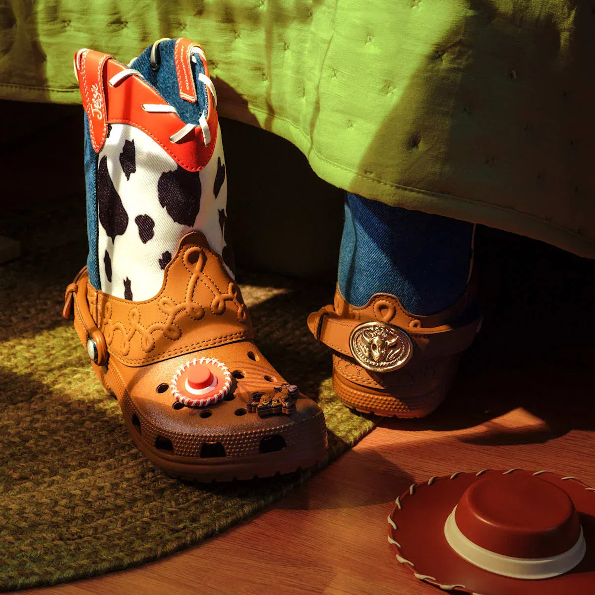 Disney Pixar's Toy Story Jessie Boot Crocs, Multi — фото 2