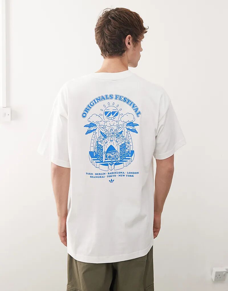 

Футболка с принтом Adidas Originals Festival белого цвета