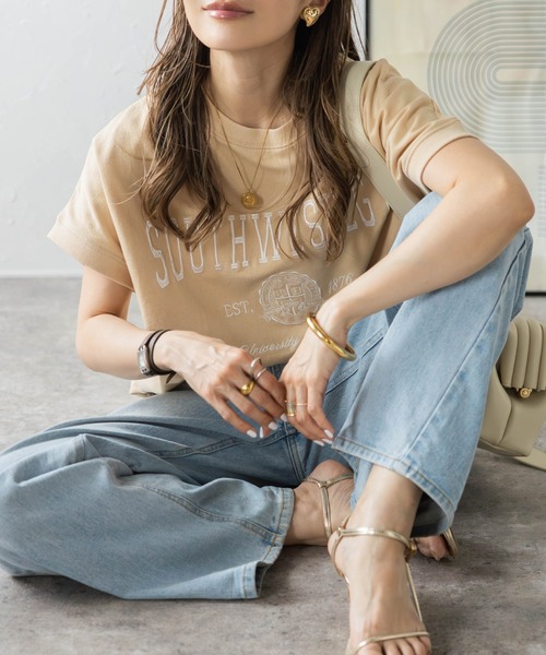 

Футболка с вышивкой, колледжный стиль Bonjour Sagan, бежевый