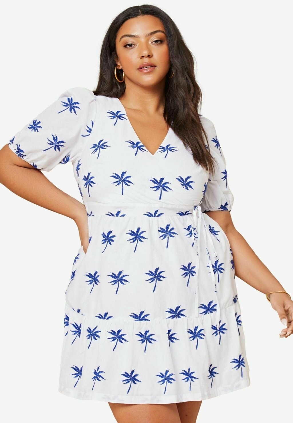 

Дневное платье PALM EMBROIDERED TIE WAIST Lipsy, белый