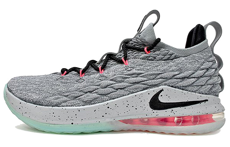 

Мужские баскетбольные кроссовки Nike Lebron 15